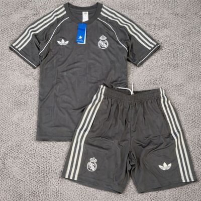 Conjunto Real Madrid Gris